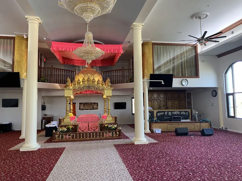 Gurdwara Shri Guru Hargobind Sahib Ji - Gurdwara in Greenwood, Indiana