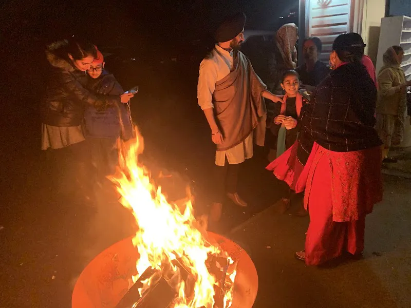 Gurdwara Gur Gian Sagar - Gurdwara in Burtonsville, Maryland