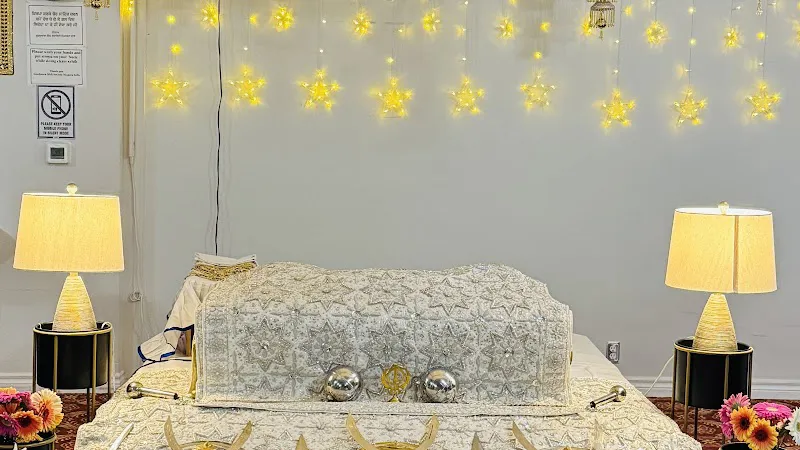 Gurdwara Sahib Sikh Society of Niagara Falls - Gurdwara in Niagara Falls, Ontario