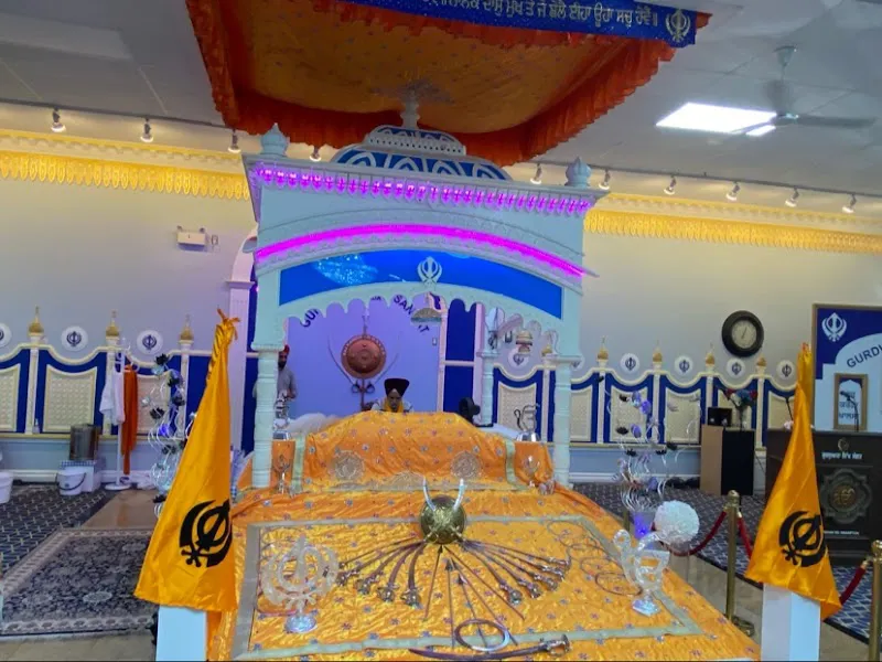 Gurdwara Sikh Sangat Brampton - Gurdwara in Brampton, Ontario
