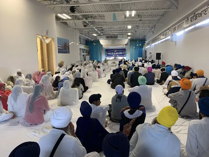 Gurdwara Darbar Sri Guru Granth Sahib Ji Edmonton - Gurdwara in Edmonton, Alberta