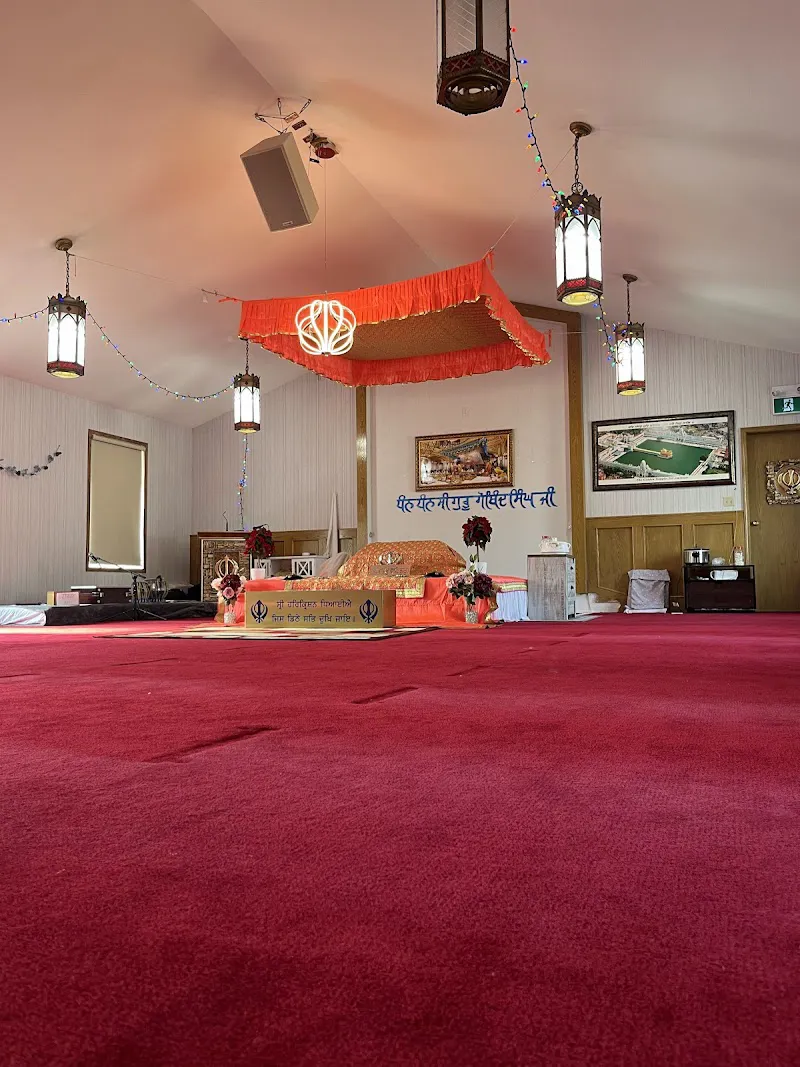 Gurdwara Shri Harkrishan ji Darbar Auld crescent Boychuk Saskatoon East - Gurdwara in Saskatoon, Saskatchewan