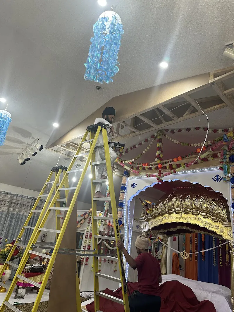 Gurdwara Chaar Sahibzade(ਗੁਰੂਦੁਆਰਾ ਚਾਰ ਸਾਹਿਬਜਾਦੇ) - Gurdwara in Ontario