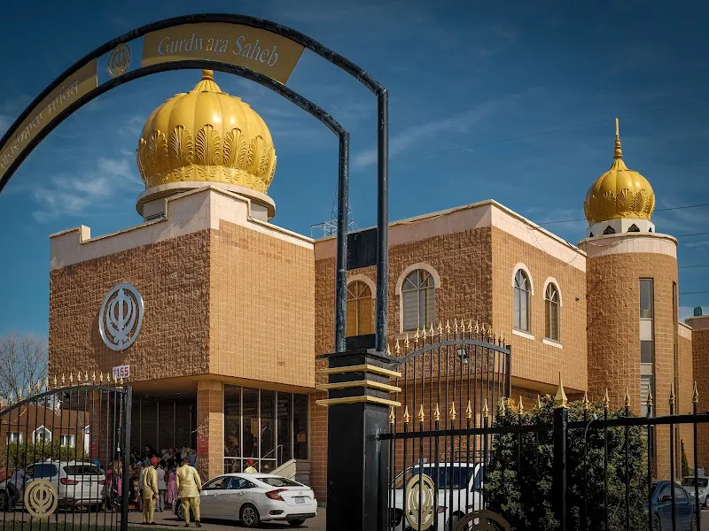 Gurdwara Sahib du Grand Montréal - Gurdwara in Dollard-des-Ormeaux, Québec